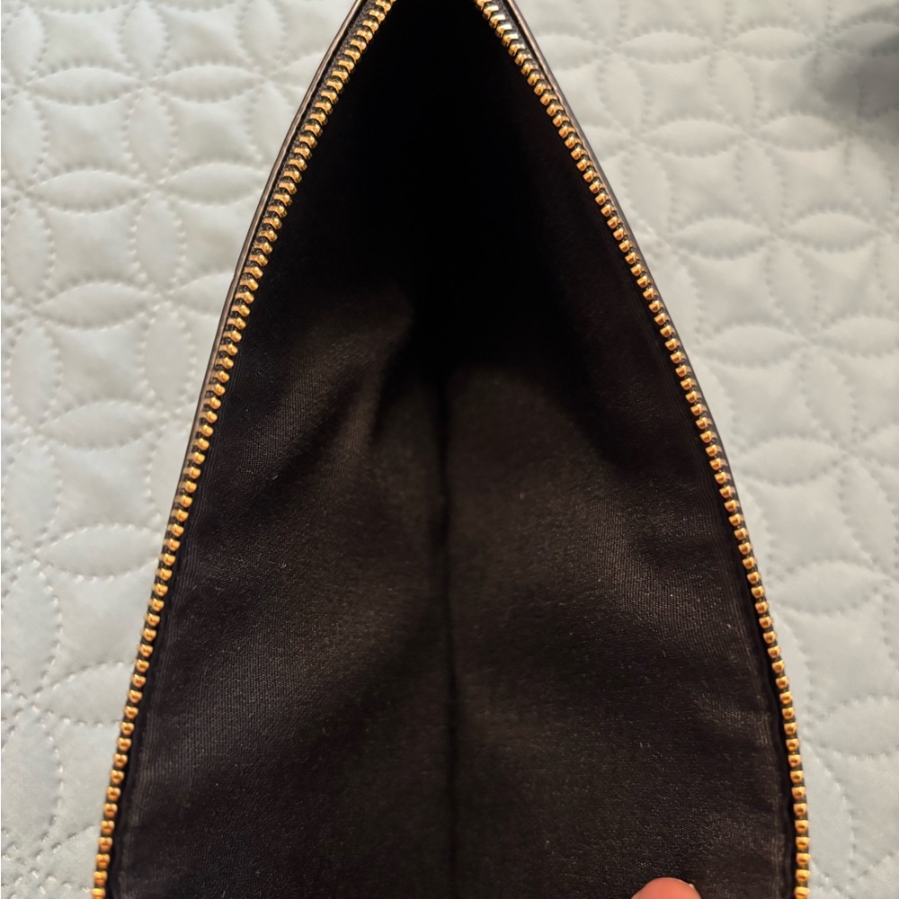 Coach Leather Pouch black with Gold Accents - Picture 7 of 9